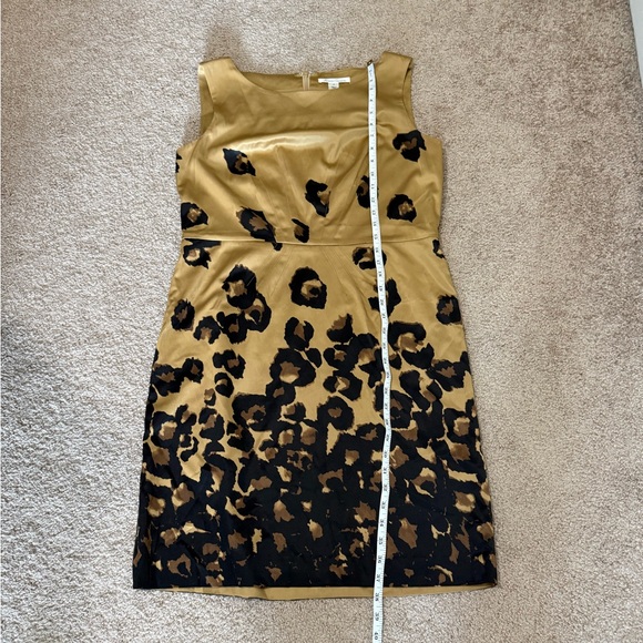 Kenneth Cole NY Leopard Print Sheath Dress Size 12 Gold Black Cocktail Party - Picture 6 of 9